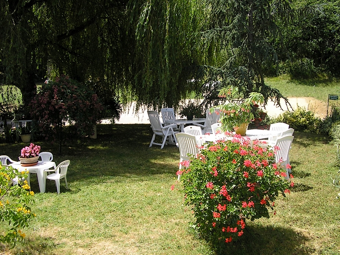 Photos de l`extérieur des chambres d`hôtes du Paradis.